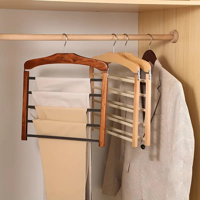 LuxeHanger – Elegante houten kledinghangers voor een stijlvolle organisatie 3