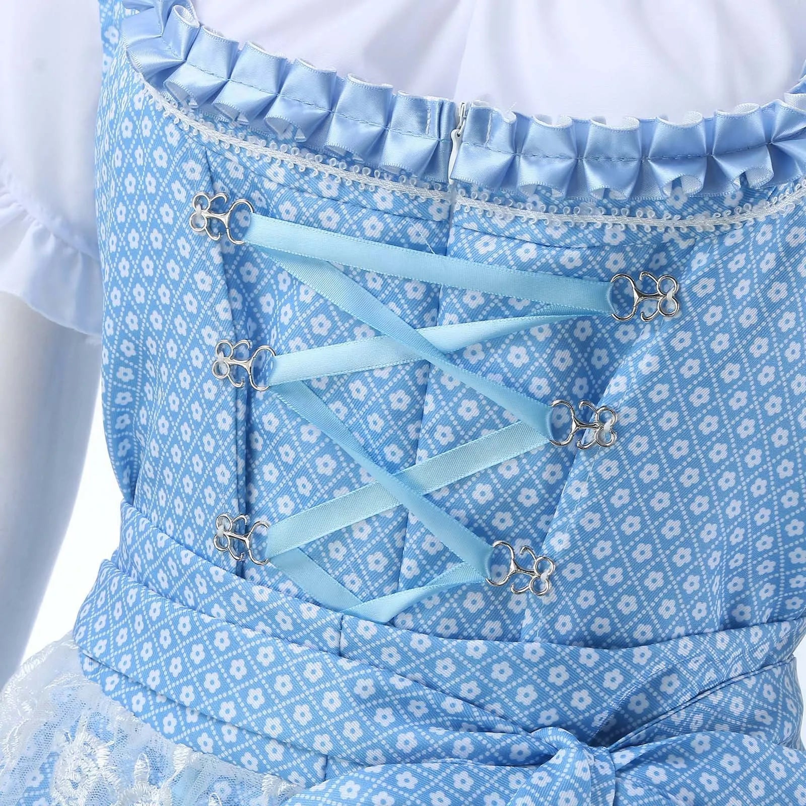 Tevako Lilly | Trachtig - Uniek traditioneel kostuum voor vrouwen met schort en blouse