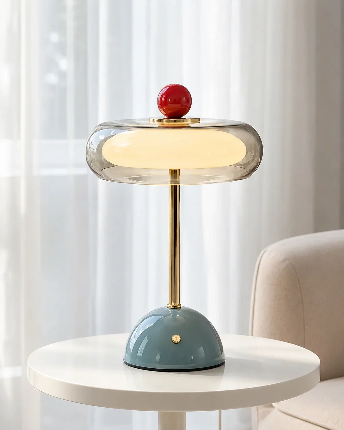 Cordless table lamp