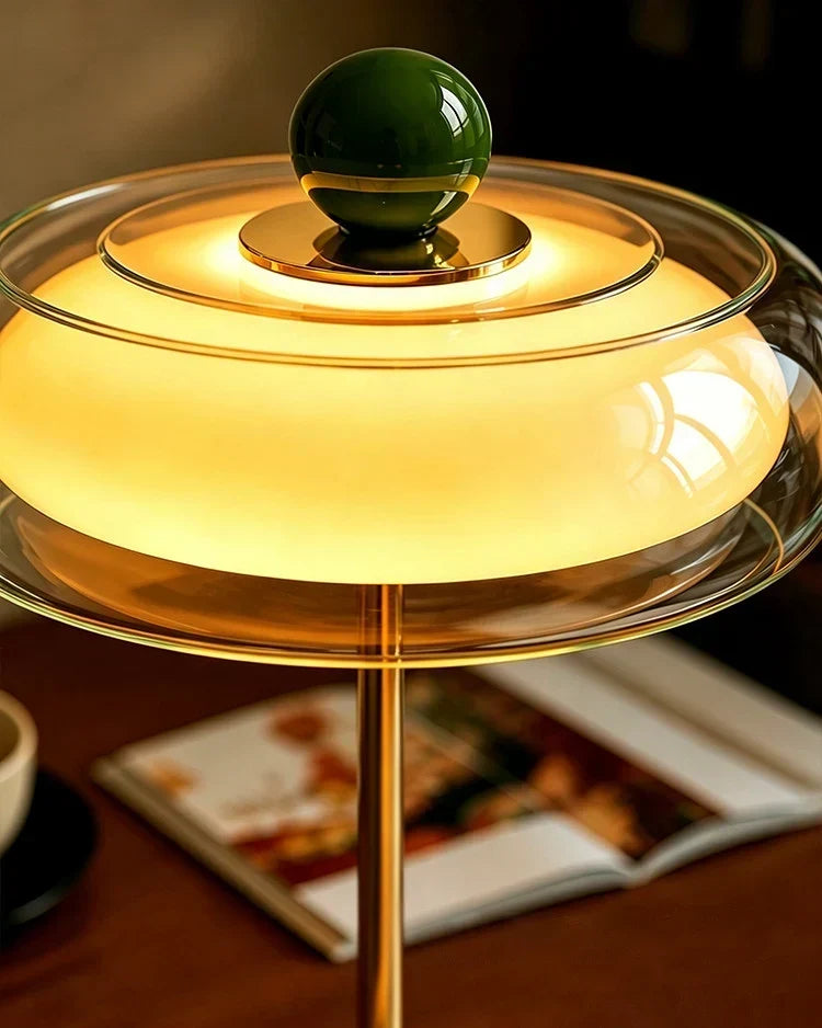 Cordless table lamp