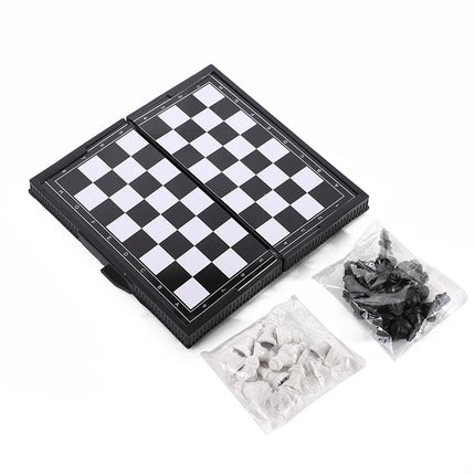 Compact Magnetic Chess Set for Kids – Foldable Board with 32 Pieces for Fun Learning Play