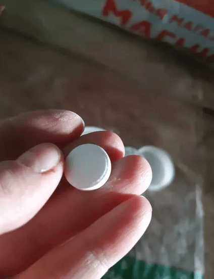 Pool Cleaning Tablets 3