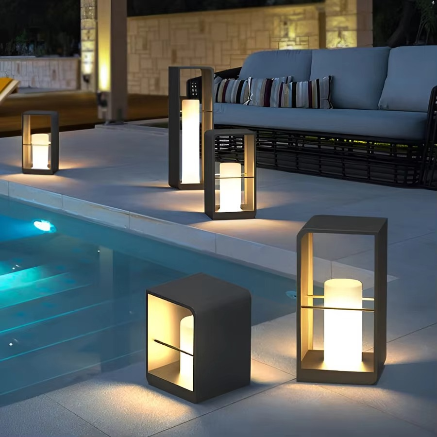 SunLuxe Solterrasselampe – Vandtæt LED Udendørslampe med Skumringssensor