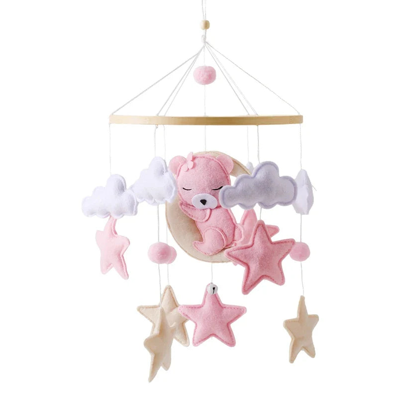Mobile de lit bébé en bois – Design ours en feutre fait main pour une chambre calme et décorative