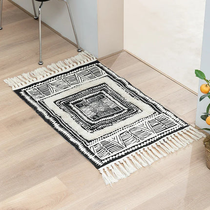 Soft Cotton-Linen Boho Rug with 3D Tufting, Fringe Detailing and Warm Textured Design