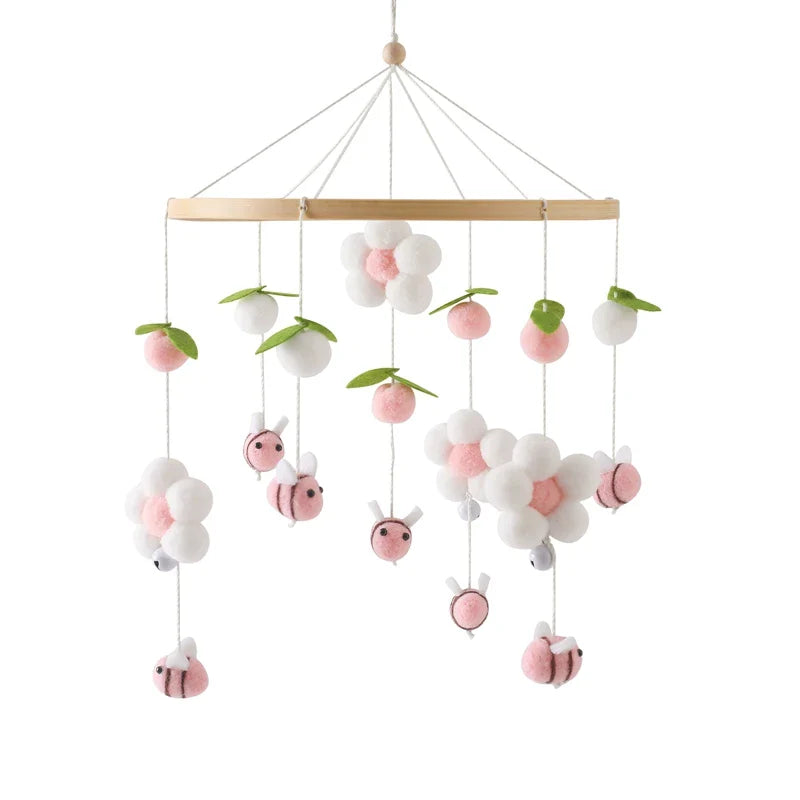 Mobile de lit bébé en bois – Design ours en feutre fait main pour une chambre calme et décorative