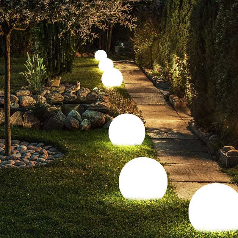 SolarAura – Udendørs Solcelle Kuglelampe til Have med Varm LED-lys