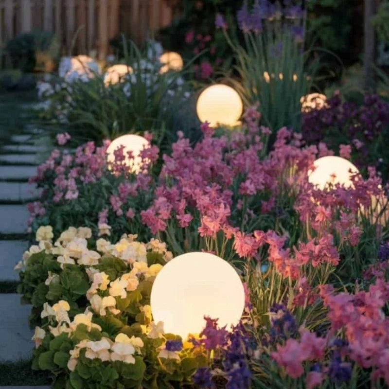 Spherical Garden Light 3