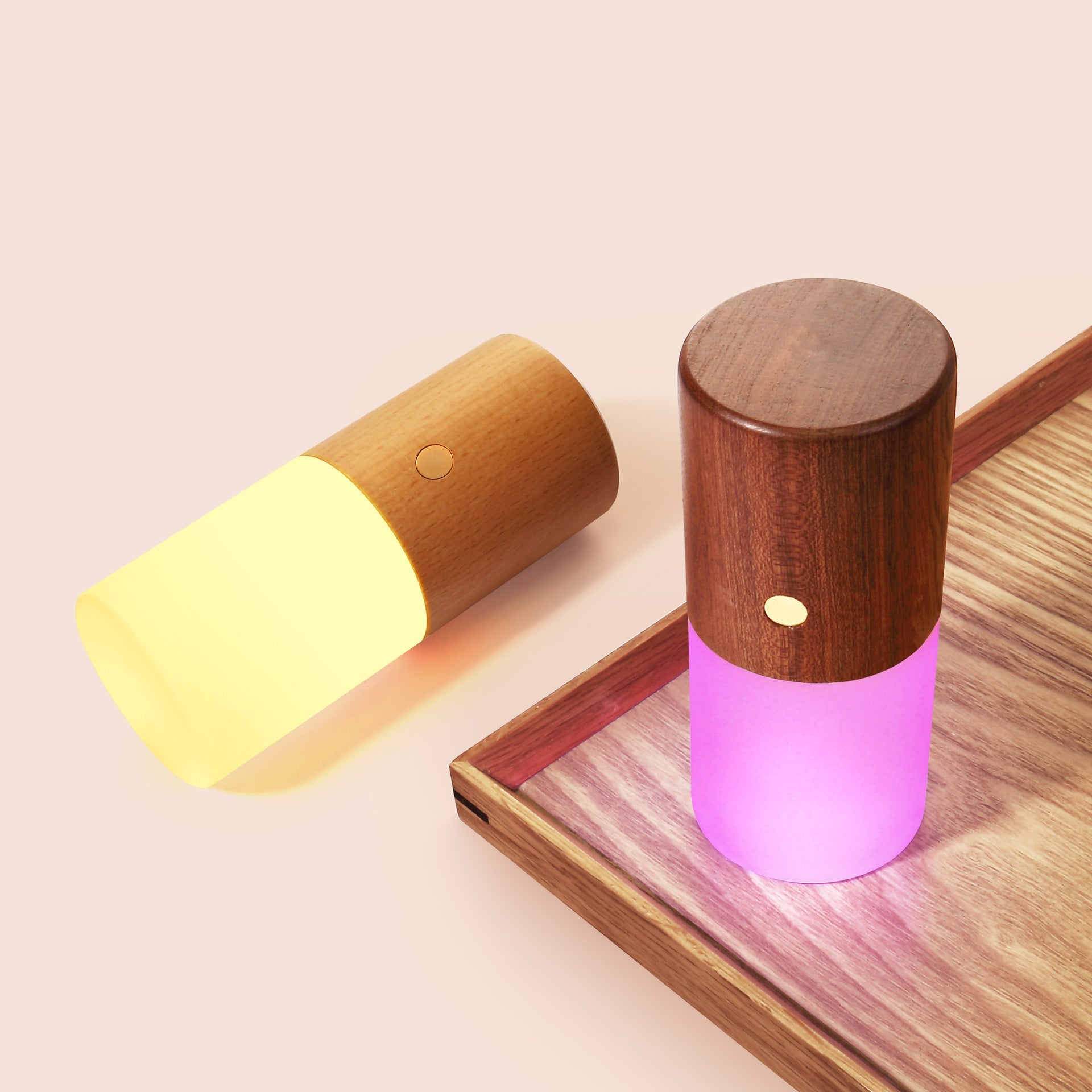 Tweak – Trådløs RGB Farveskiftende Lyslampe i Træ med Fjernbetjening