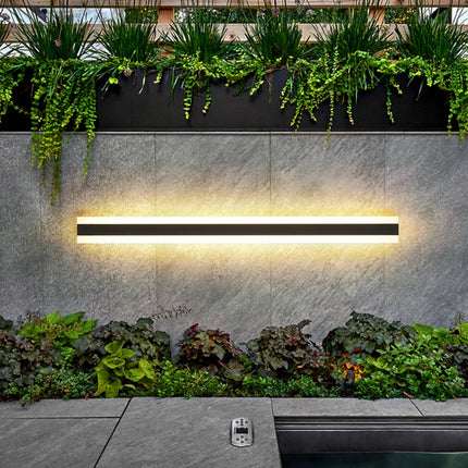 Outdoor Wall Light – Modern Waterproof Design with Durable Metal Housing