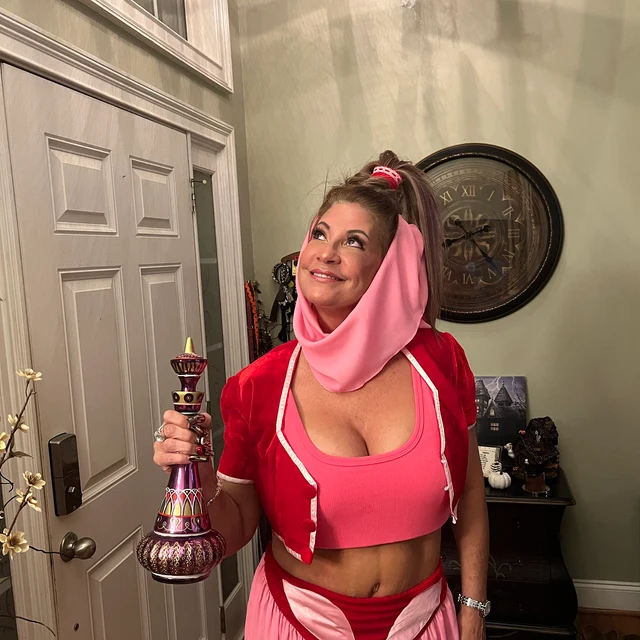 Wearclo | I dream of Jeannie Bottle 3