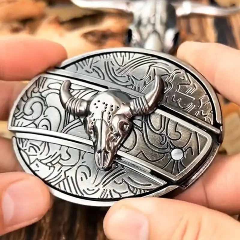 Wearclo | Oval Bull Skull Belt Buckle with Hidden Knife 0