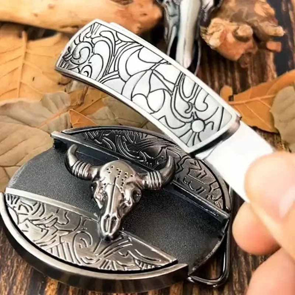 Wearclo | Oval Bull Skull Belt Buckle with Hidden Knife 1