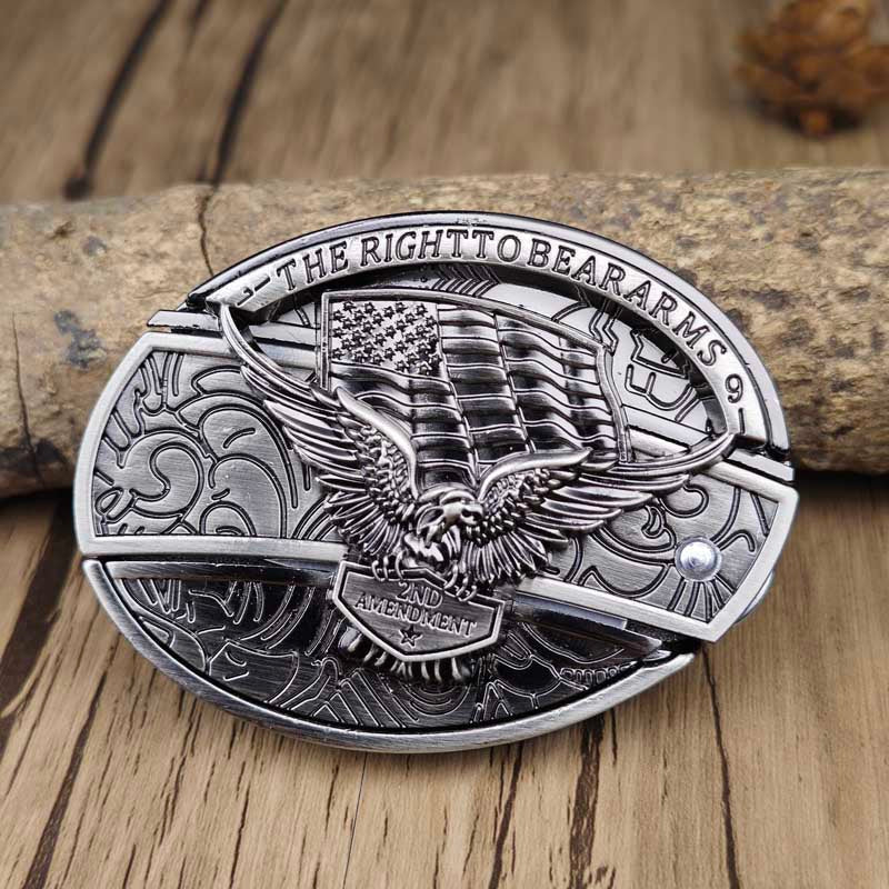 Wearclo | Oval Bull Skull Belt Buckle with Hidden Knife 18