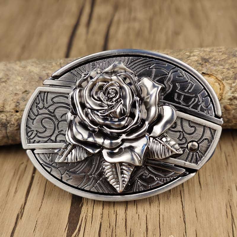 Wearclo | Oval Bull Skull Belt Buckle with Hidden Knife 26