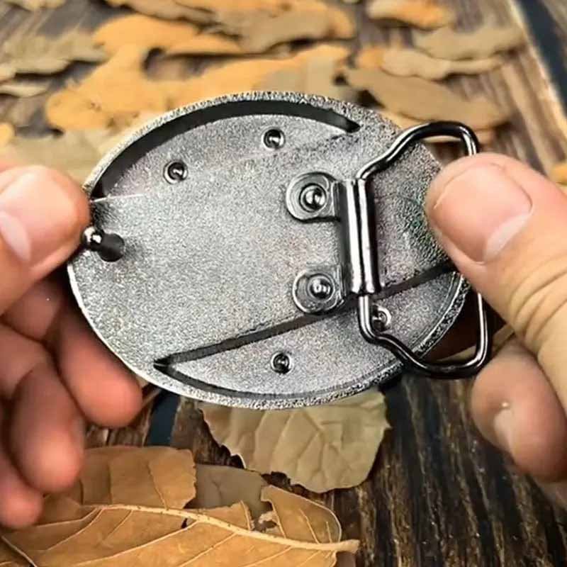 Wearclo | Oval Bull Skull Belt Buckle with Hidden Knife 3