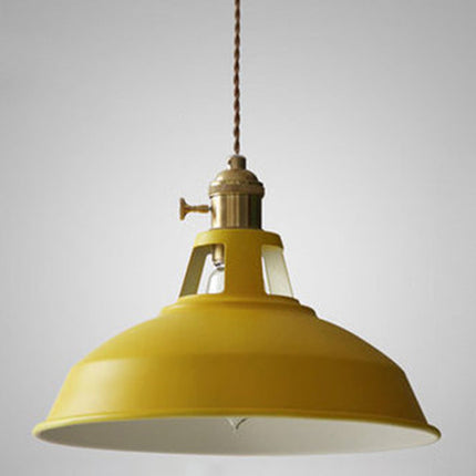 Industrial Pendant Lamp – Retro Metal Design with Warm Ambient E27 Lighting