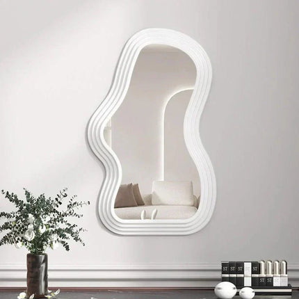 Cloud-Shaped Mirror – Creative Modern Design for Fresh & Decorative Interior Styling