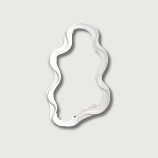 Cloud-Shaped Mirror – Creative Modern Design for Fresh & Decorative Interior Styling
