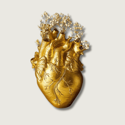 Decorative Vase – Heart-Shaped Resin Design with Durable Construction & Modern Styling