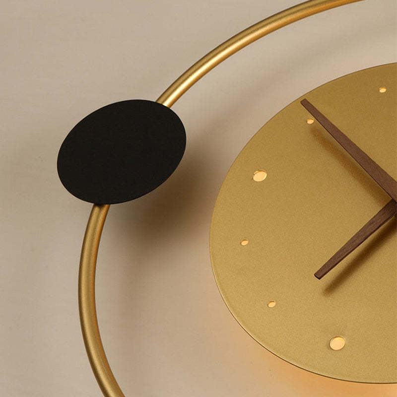 Chronos – Vægur med LED-belysning og Moderne Design