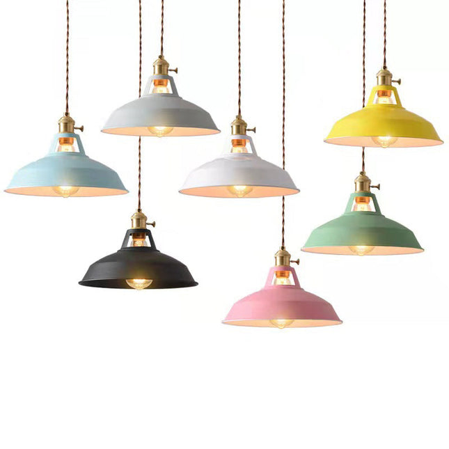 Industrial Pendant Lamp – Retro Metal Design with Warm Ambient E27 Lighting