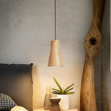 Pendant Lamp – Natural Wood Design with Warm Lighting & Scandinavian Minimalism