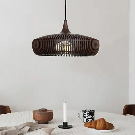 Wooden Pendant Lamp – Japandi-Inspired Design with Soft Warm Ambient Lighting
