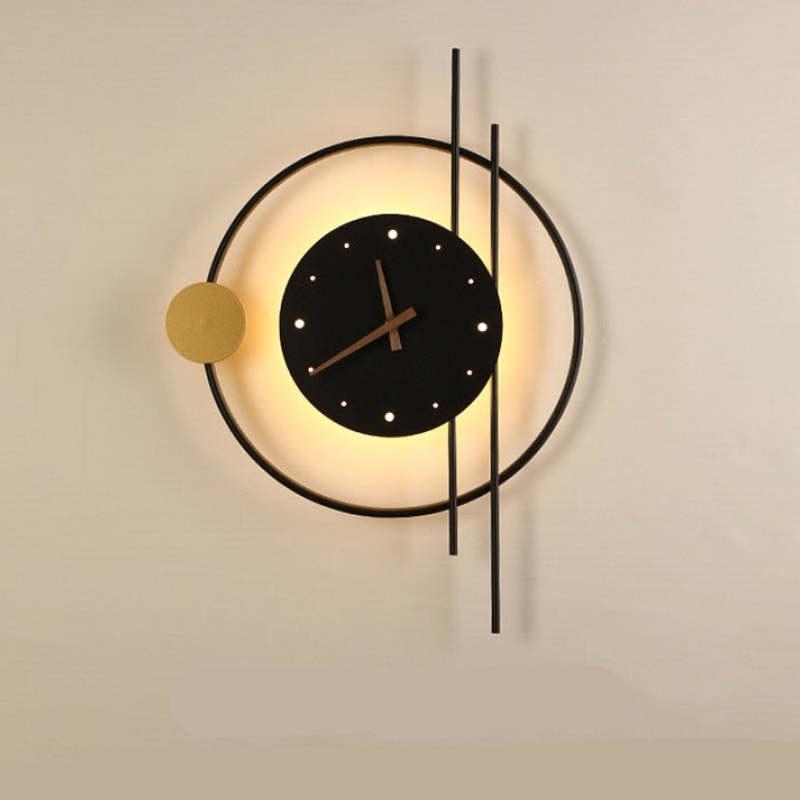 Chronos – Vægur med LED-belysning og Moderne Design