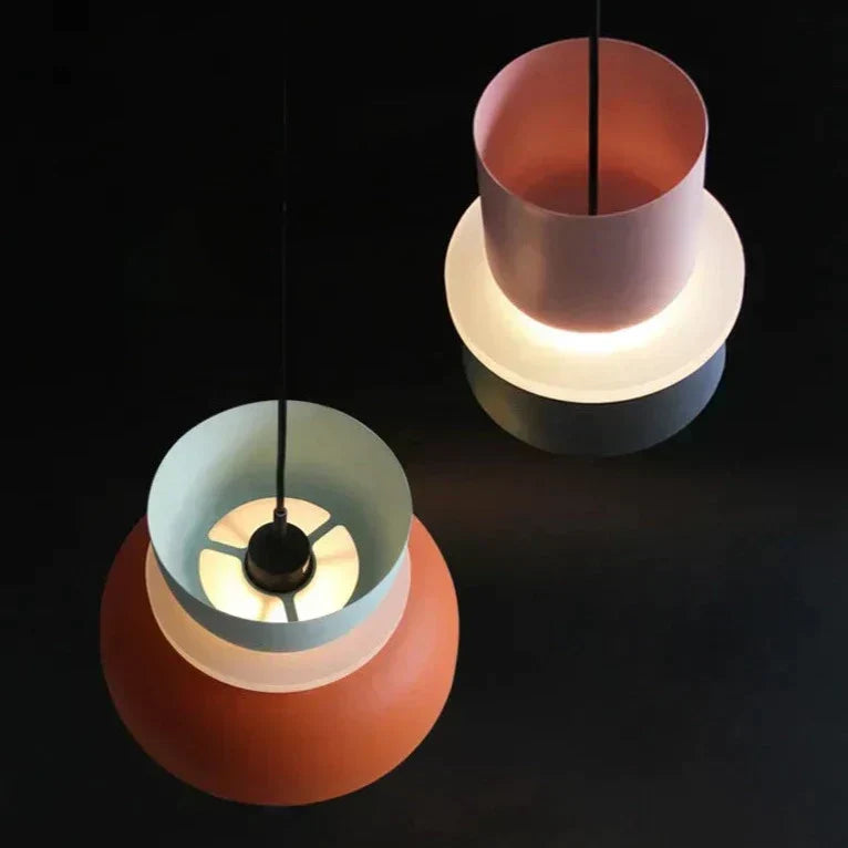 MacaronGlow - Skandinavisk Pendellampe med Unikt Design i Messing