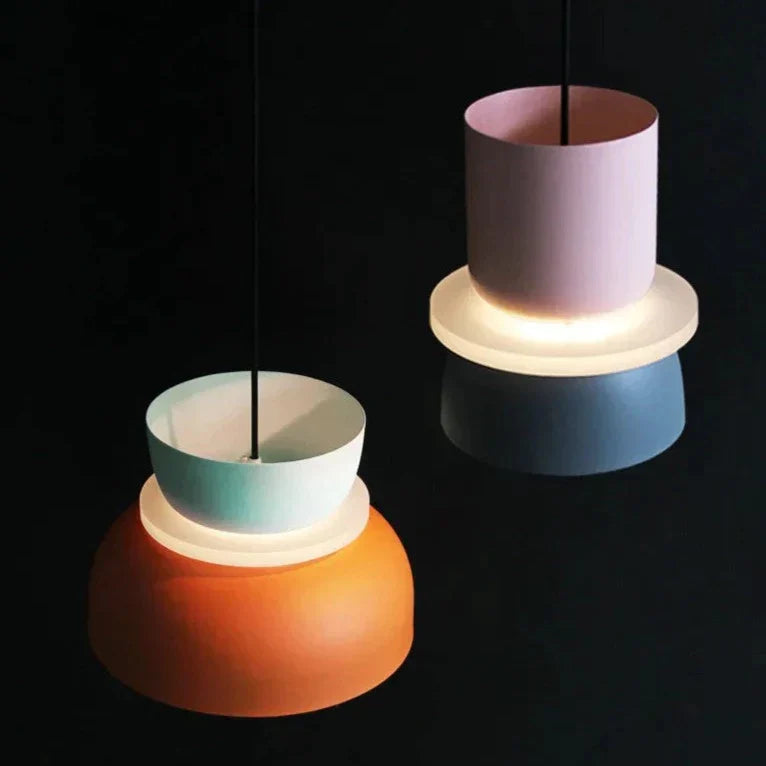 MacaronGlow - Skandinavisk Pendellampe med Unikt Design i Messing