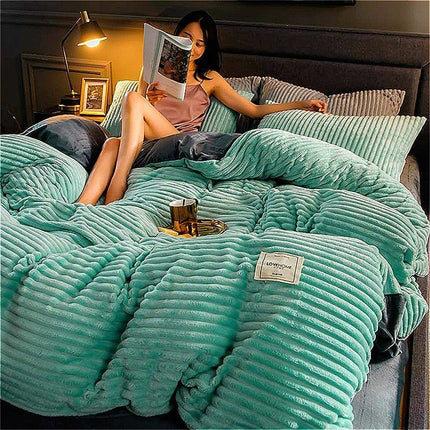 Winter Duvet – Ultra-Soft Fleece & Microfiber Comforter with Cozy Warmth for Cold Seasons